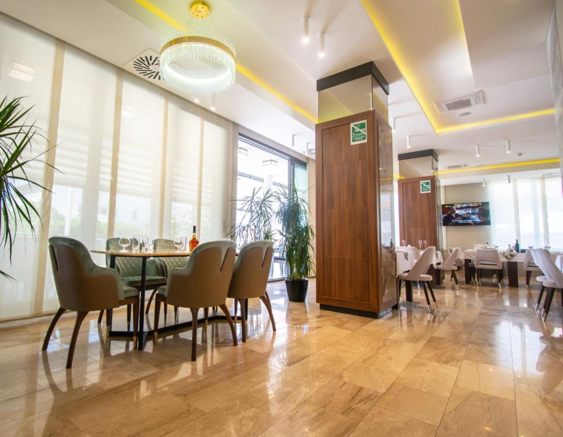 Hotel Hills 乌尔齐尼 外观 照片
