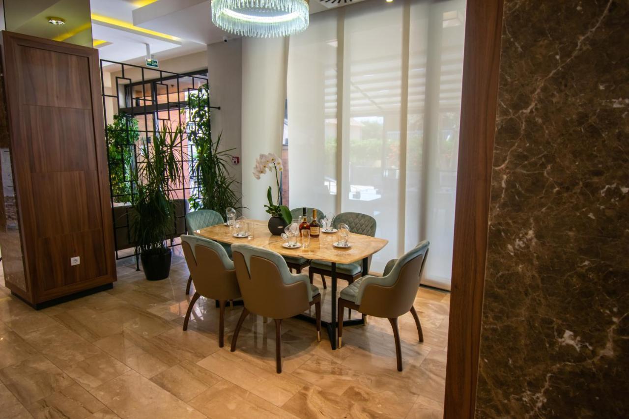 Hotel Hills 乌尔齐尼 外观 照片