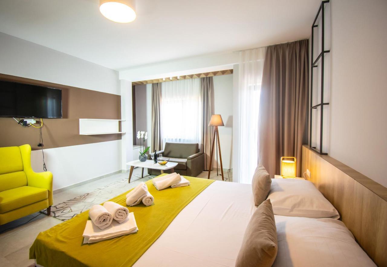Hotel Hills 乌尔齐尼 外观 照片